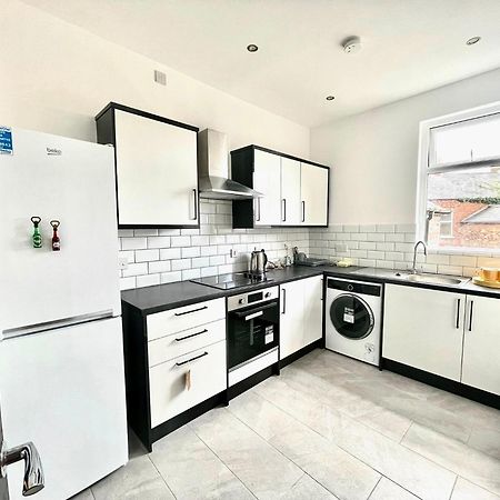 Entire Yellowapt Near Belfast City Centre - Free Parking - Up To 3 Guests - 2 Beds Extérieur photo